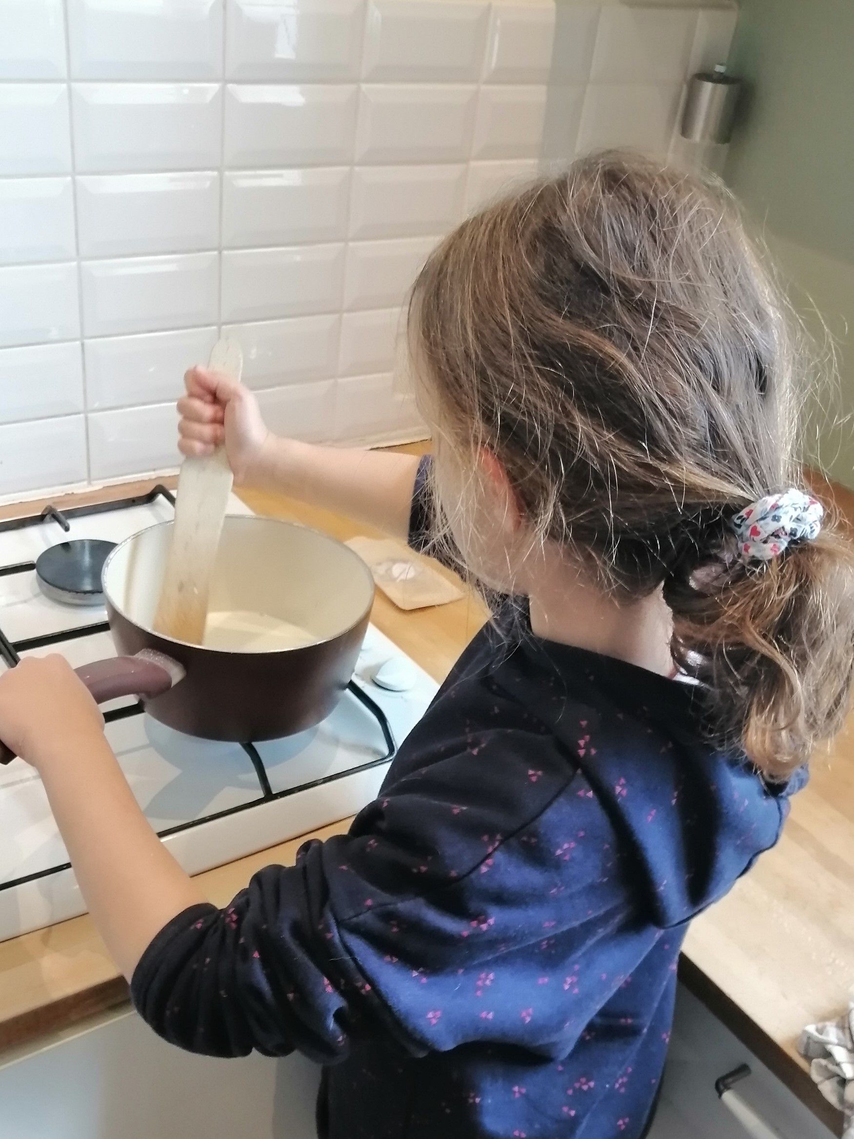 Idées DIY pour enfants : créer une pâte auto-durcissante !